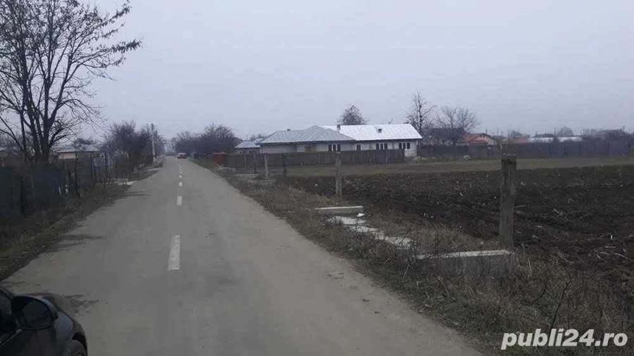 Teren de 2000 mp, în Central