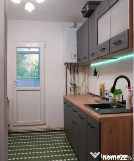 Apartament cu 2 camere decomandat în 1 Mai