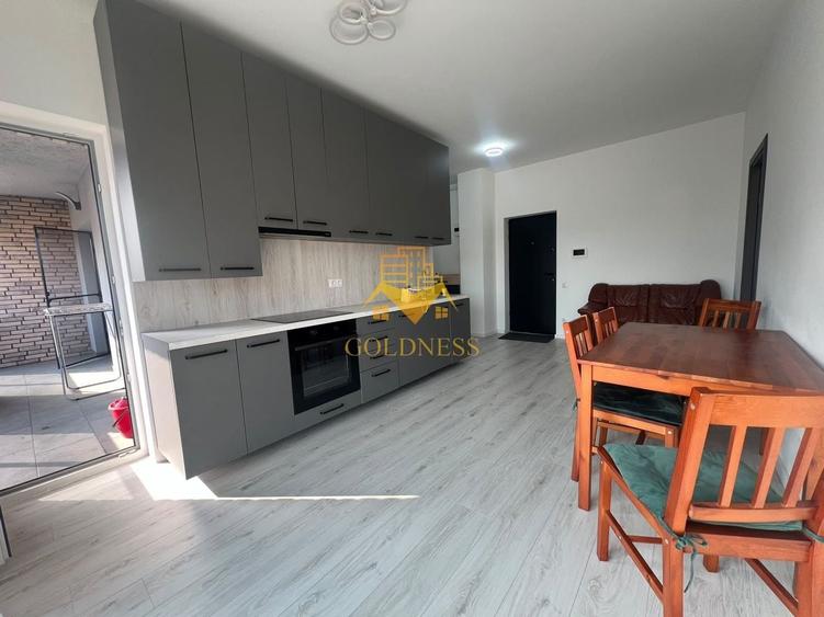 Apartament cu 3 camere, mobilat în Central