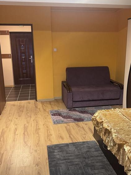 Apartament cu 2 camere decomandat în Craiovei