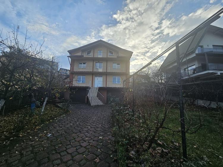 Casă individuală cu 6 camere cu Canalizare în Prundu