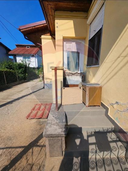 Casă cu 3 camere cu Teren 358 Mp în Central