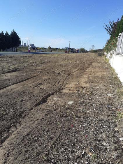 Teren de 2750 mp, în Nord