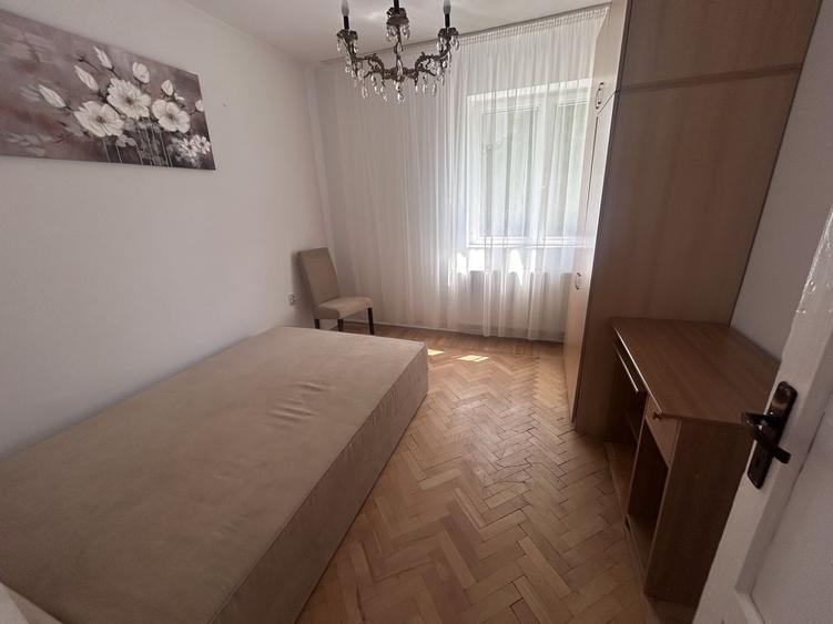 Apartament cu 2 camere semidecomandat în Floreasca