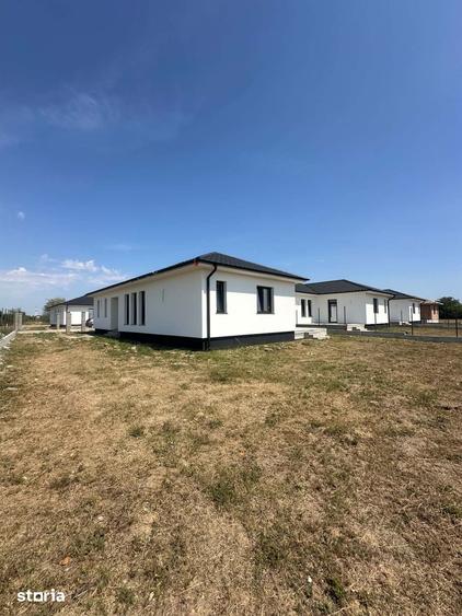 Casă cu 4 camere cu Teren 480 Mp în Central