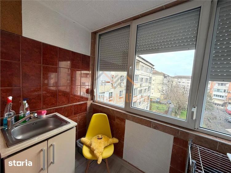 Apartament cu 3 camere în Dragoș Vodă