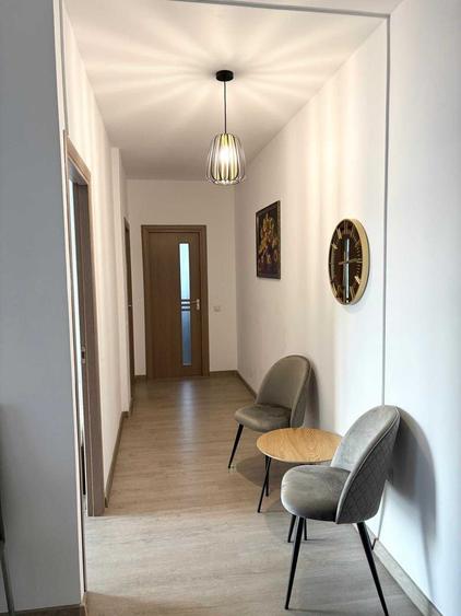 Apartament cu 2 camere decomandat în Europa