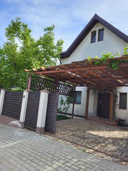 Casă cu 4 camere cu Teren 300 Mp în Chiajna