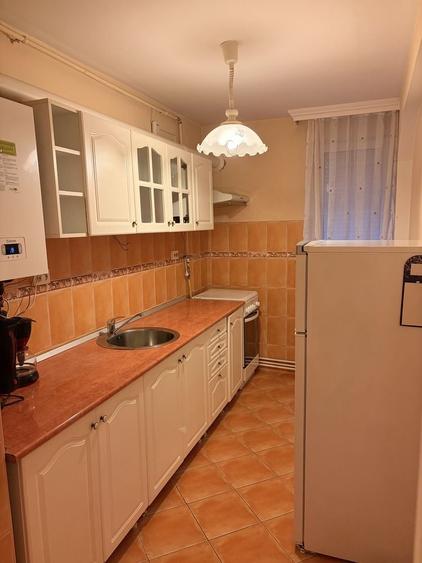 Apartament cu 3 camere în 7 Noiembrie