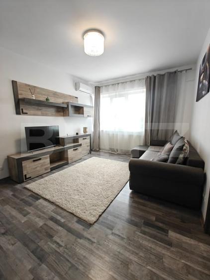 Apartament cu 2 camere decomandat, mobilat în Ultracentral