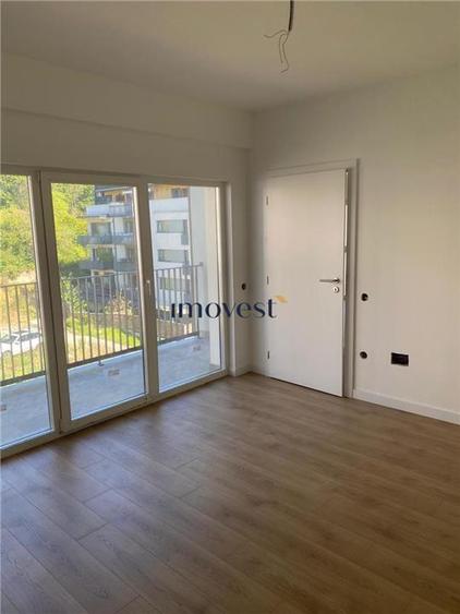 Apartament cu 2 camere decomandat în Aeroport