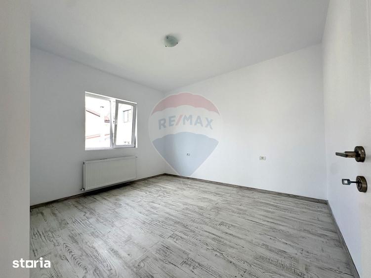 Casă cu 3 camere cu Teren 245 Mp în Valu lui Traian