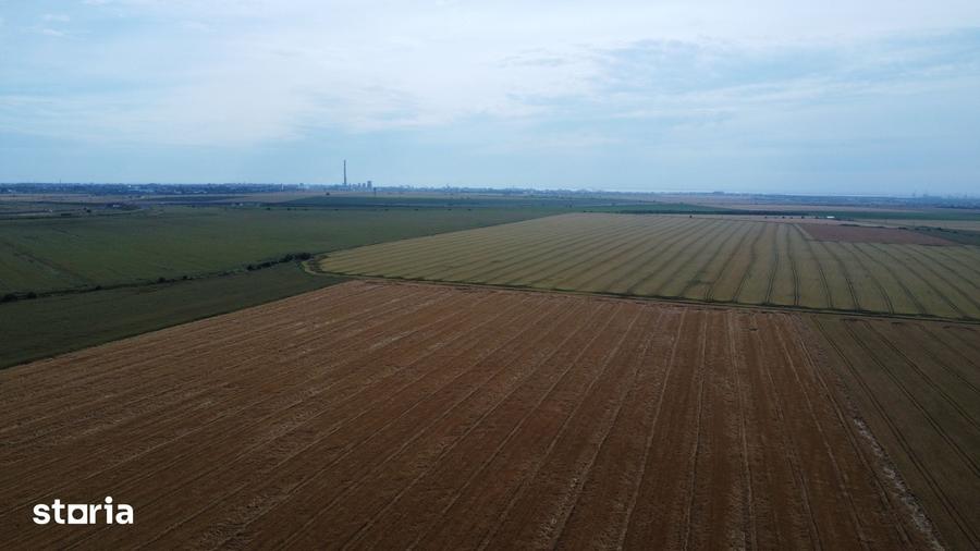 Teren de 47300 mp, în Cumpăna