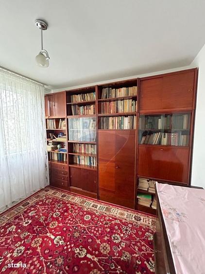 Apartament cu 4 camere decomandat în Central