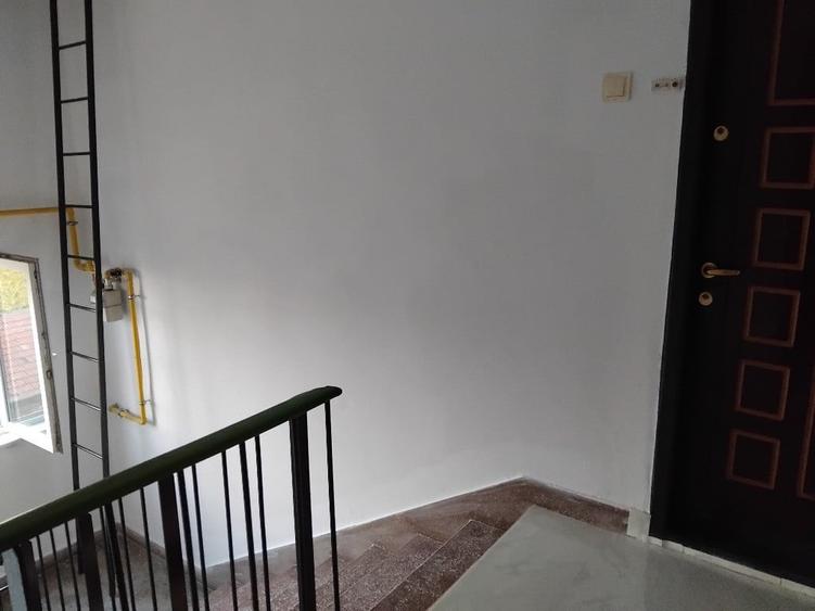 Apartament cu 2 camere semidecomandat în Intim