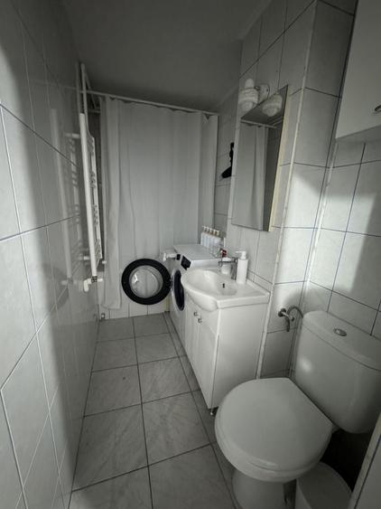 Apartament cu 2 camere semidecomandat în Palazu Mare