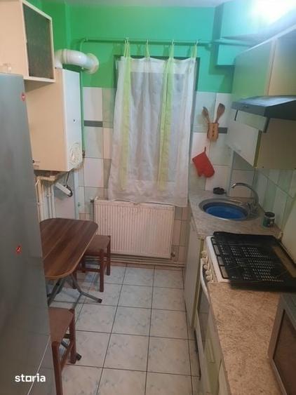Apartament cu 2 camere semidecomandat în Mircea cel Bătrân