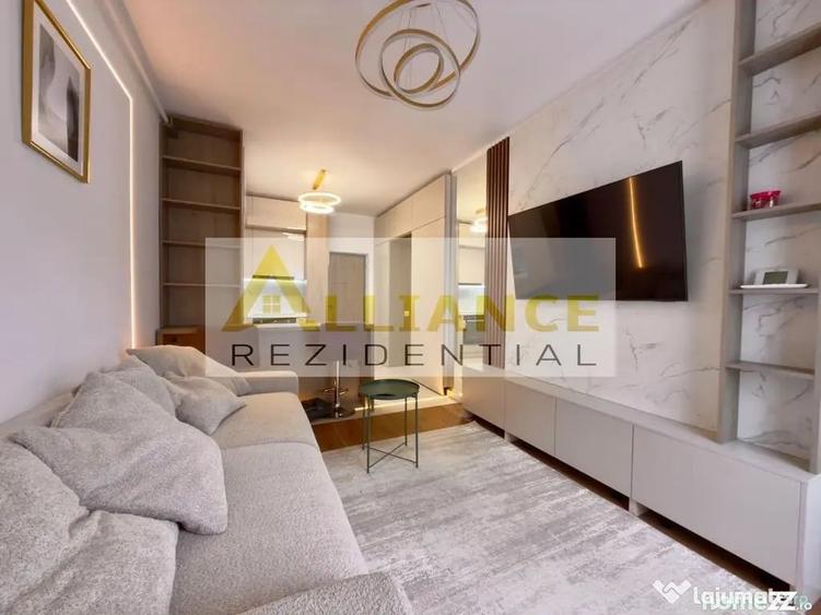 Apartament cu 4 camere decomandat în Central