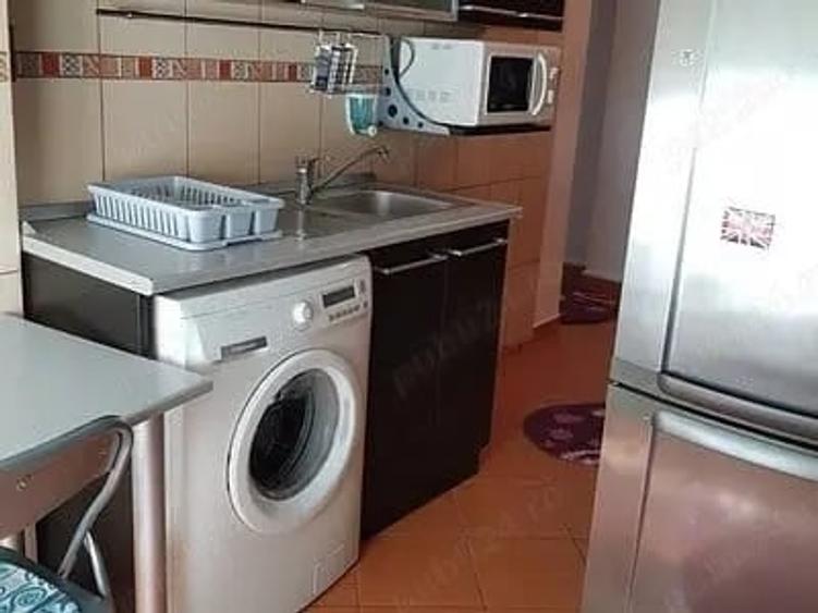 Apartament cu 2 camere decomandat, mobilat în Brâncoveanu