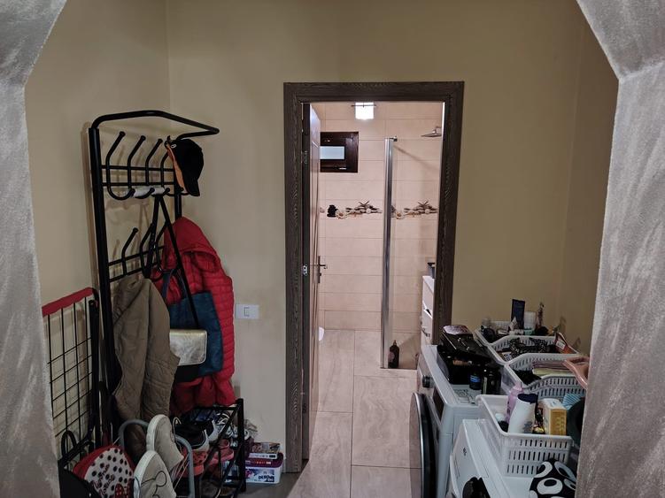 Casă cu 4 camere în Frumușeni
