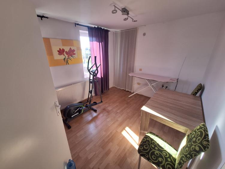 Duplex cu 4 camere cu Canalizare în Ciarda Roșie