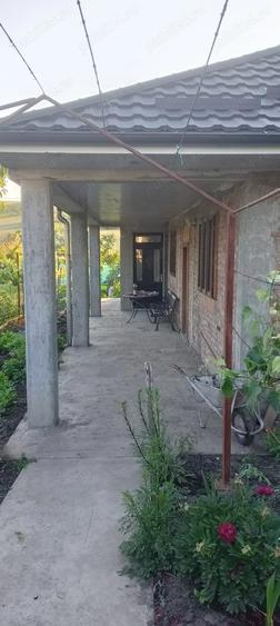 Casă cu 3 camere în Cepești