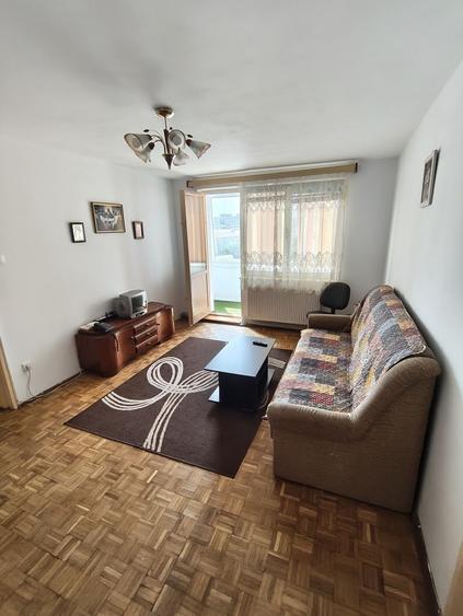 Apartament cu 2 camere decomandat în Lazaret