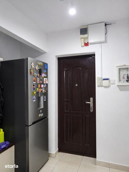 Apartament cu 3 camere în Berceni