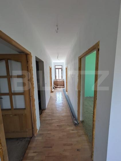 Casă individuală cu 5 camere cu Teren 141 Mp în Moreni