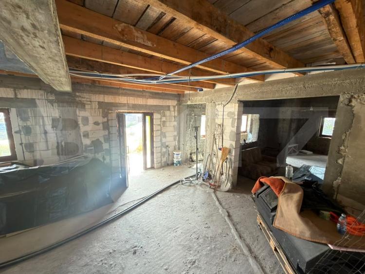 Casă individuală cu 5 camere cu Teren 1500 Mp în Exterior Sud