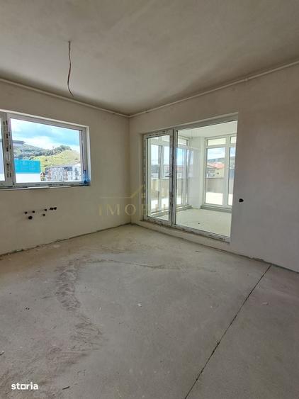 Apartament cu 4 camere în Florești