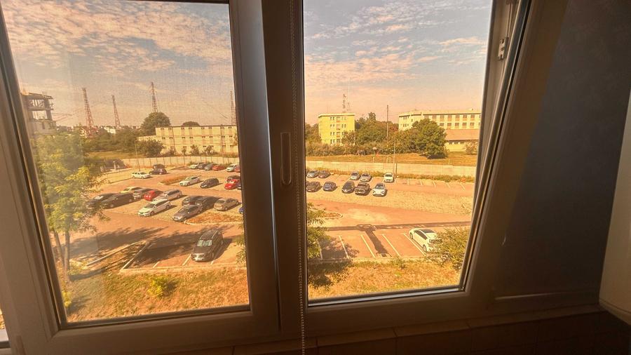 Apartament cu 2 camere semidecomandat în City Park Mall