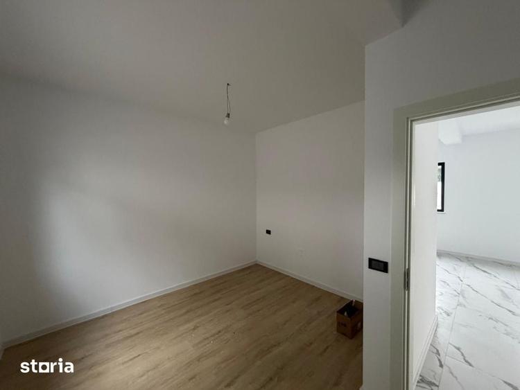Casă cu 3 camere cu Teren 370 Mp în Romanești
