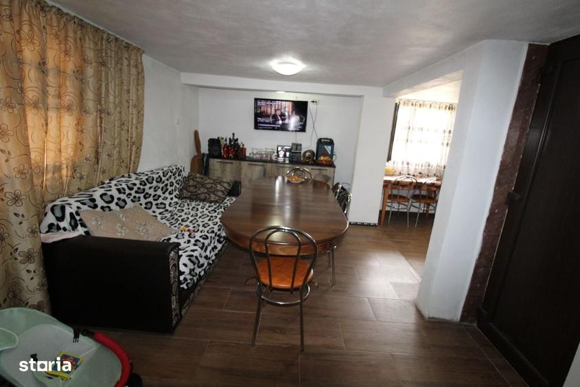 Casă cu 3 camere în Buduhala