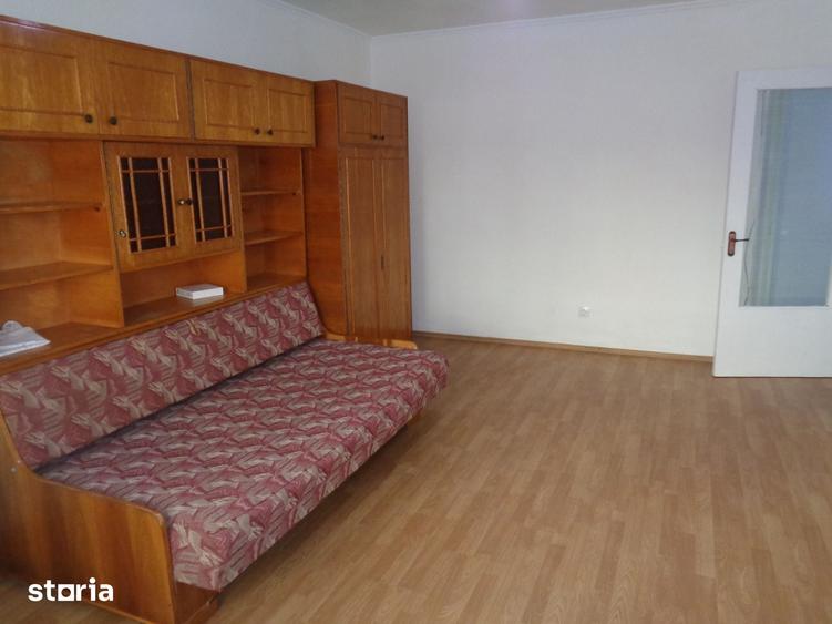 Apartament cu 2 camere decomandat în Aurel Vlaicu