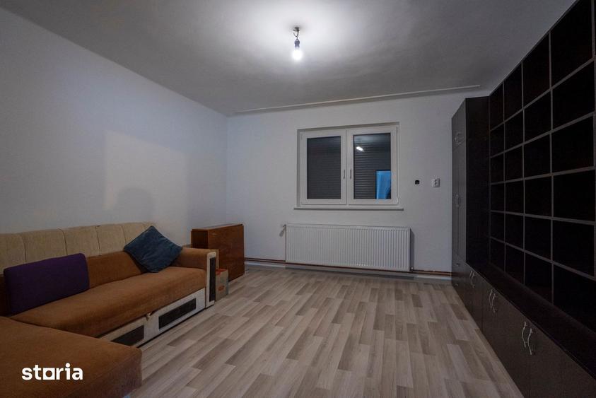Casă cu 4 camere cu Canalizare în Orașul Nou