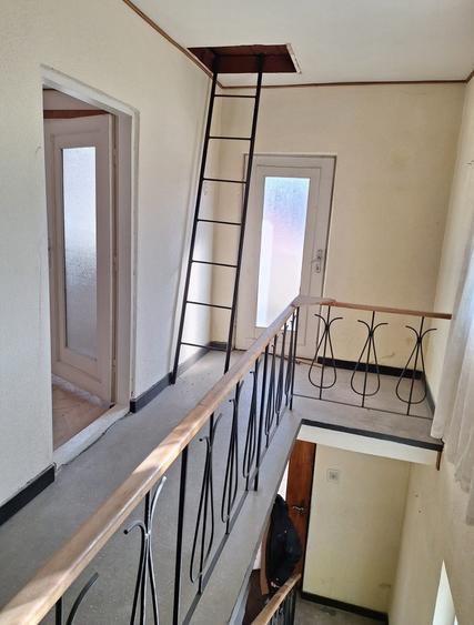 Duplex cu 3 camere cu Canalizare în Central