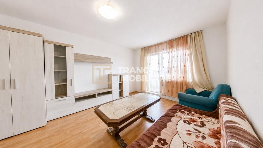 Apartament cu 3 camere de vânzare / Luminos și spațios - 1