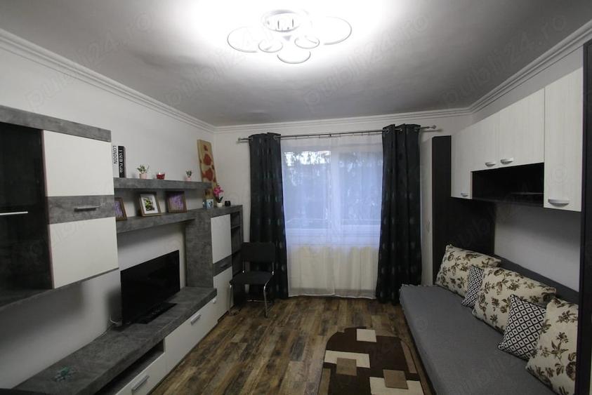 Proprietar vand garsoniera, Zona Aradului - mobilata si utilata de lux - 1
