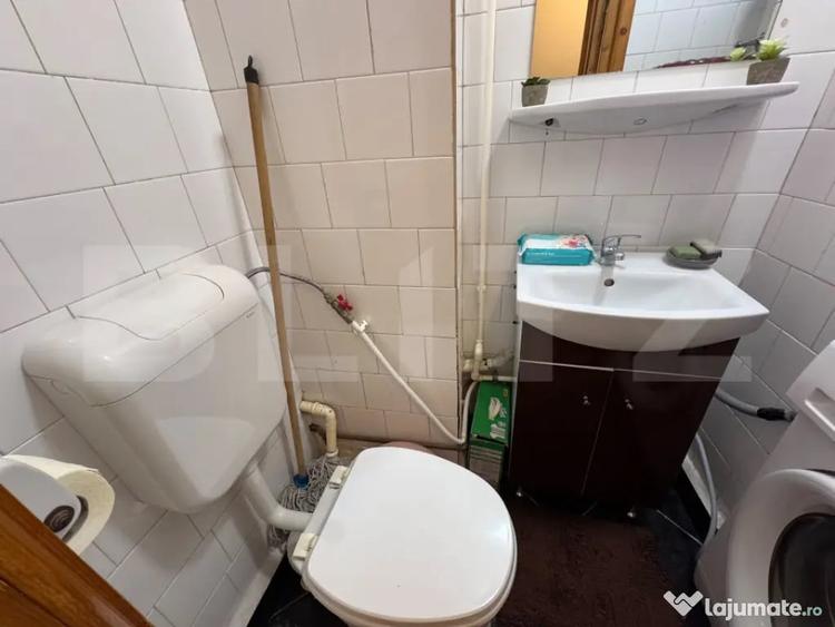 Apartament cu 3 camere decomandat în Micro 11