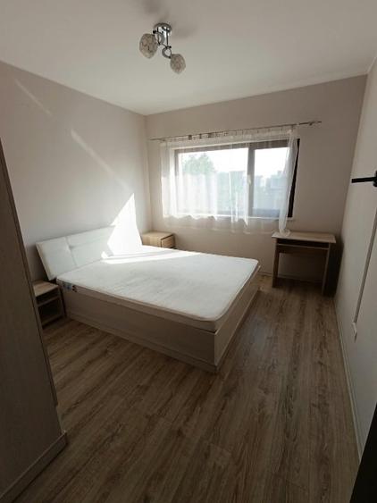 Apartament cu 3 camere decomandat în Dumbrăvița