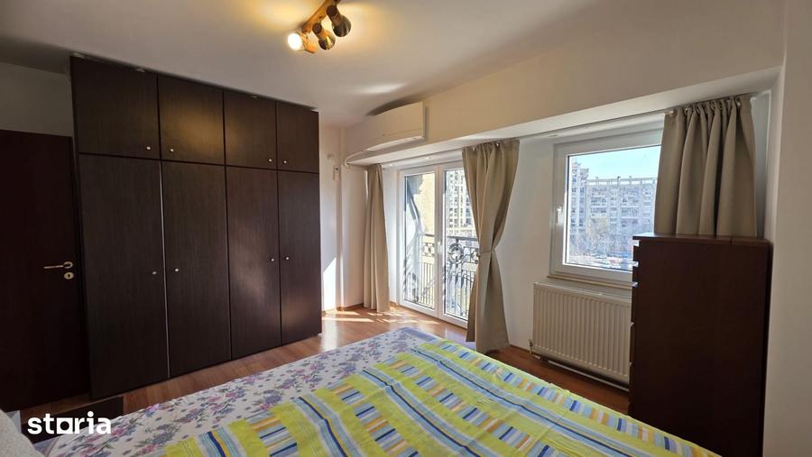 Apartament cu 3 camere în Centrul Civic