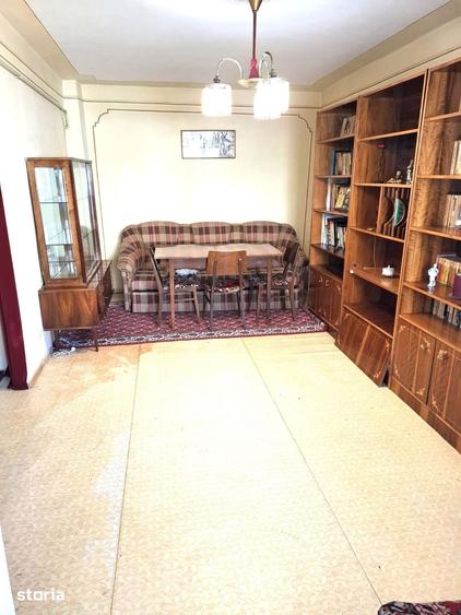 Apartament cu 4 camere decomandat în Unirii Sud