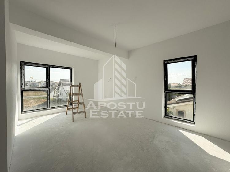 Duplex cu 6 camere cu Canalizare în Chișoda