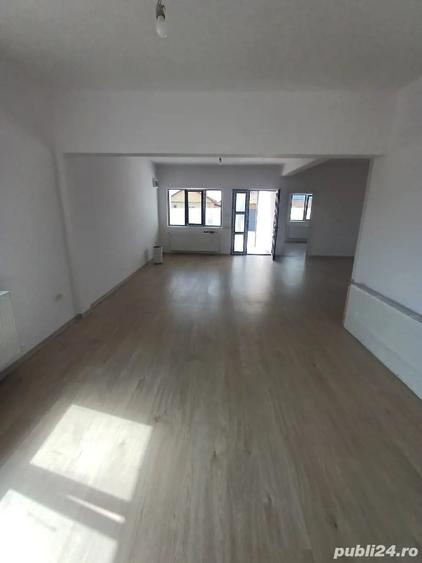 Casă cu 4 camere cu Teren 300 Mp în Lumina