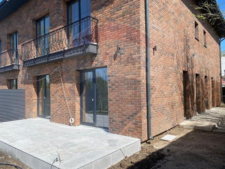 Duplex cu 4 camere cu Teren 134 Mp în Central