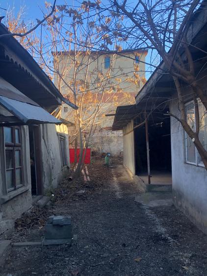 Casă individuală cu 5 camere cu Teren 280 Mp în Colentina