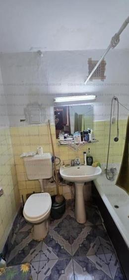 Apartament cu 3 camere în Berceni