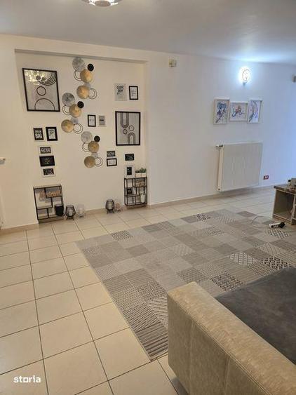 Casă cu 4 camere cu Teren 220 Mp în Blejoi