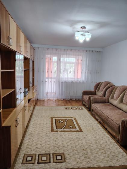 Apartament cu 3 camere decomandat în Bălcescu